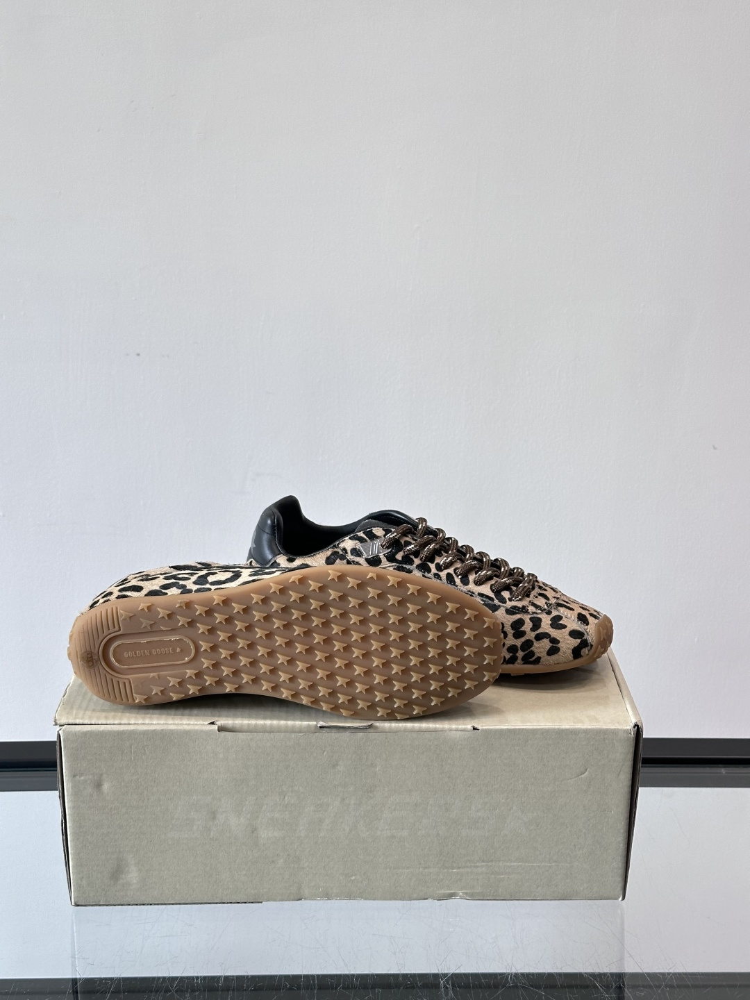 Golden Goose Marathon SPeed系列棕l小脏鞋，经典复古德训鞋灵感，绒面皮革+做旧