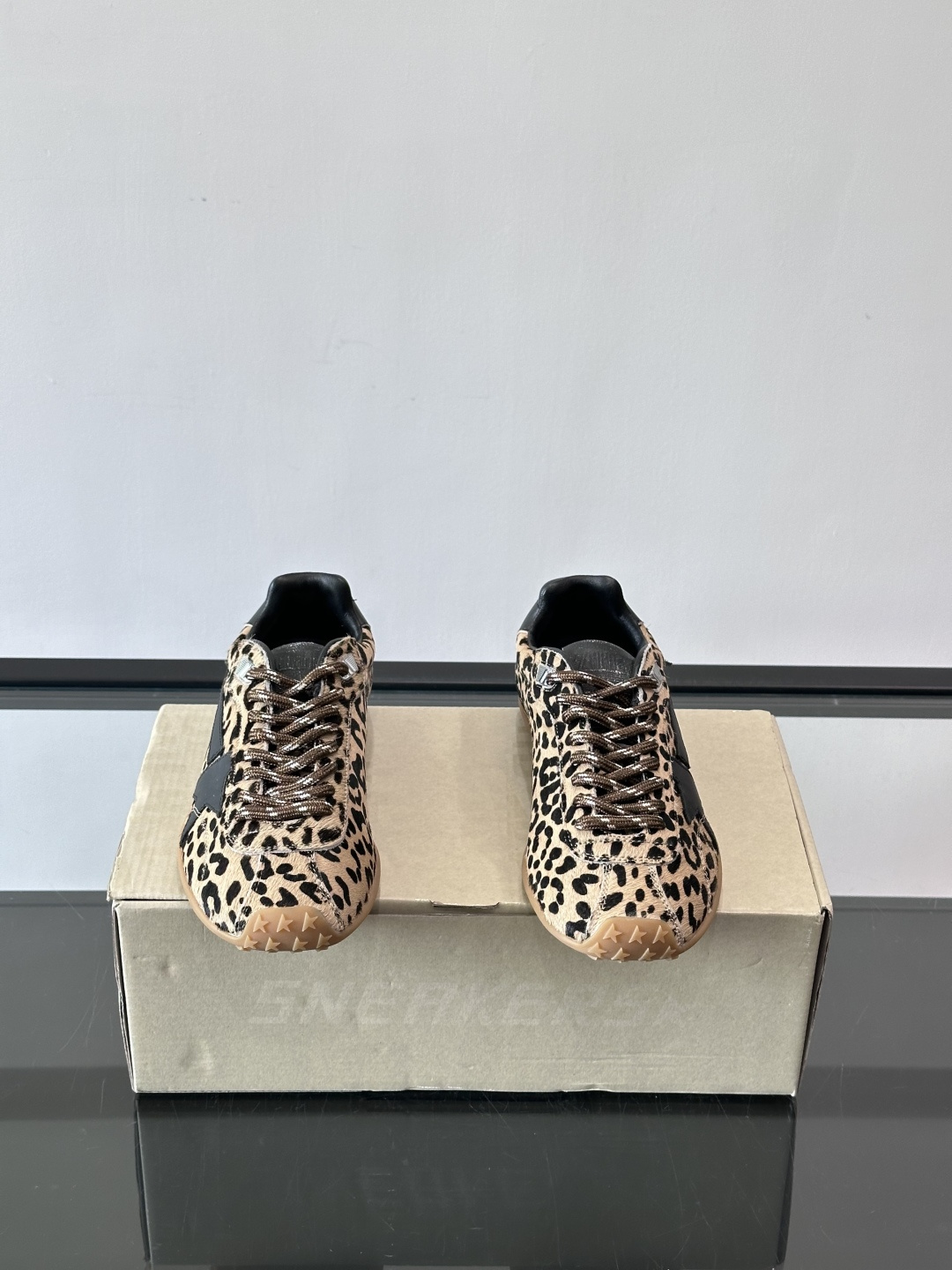 Golden Goose Marathon SPeed系列棕l小脏鞋，经典复古德训鞋灵感，绒面皮革+做旧