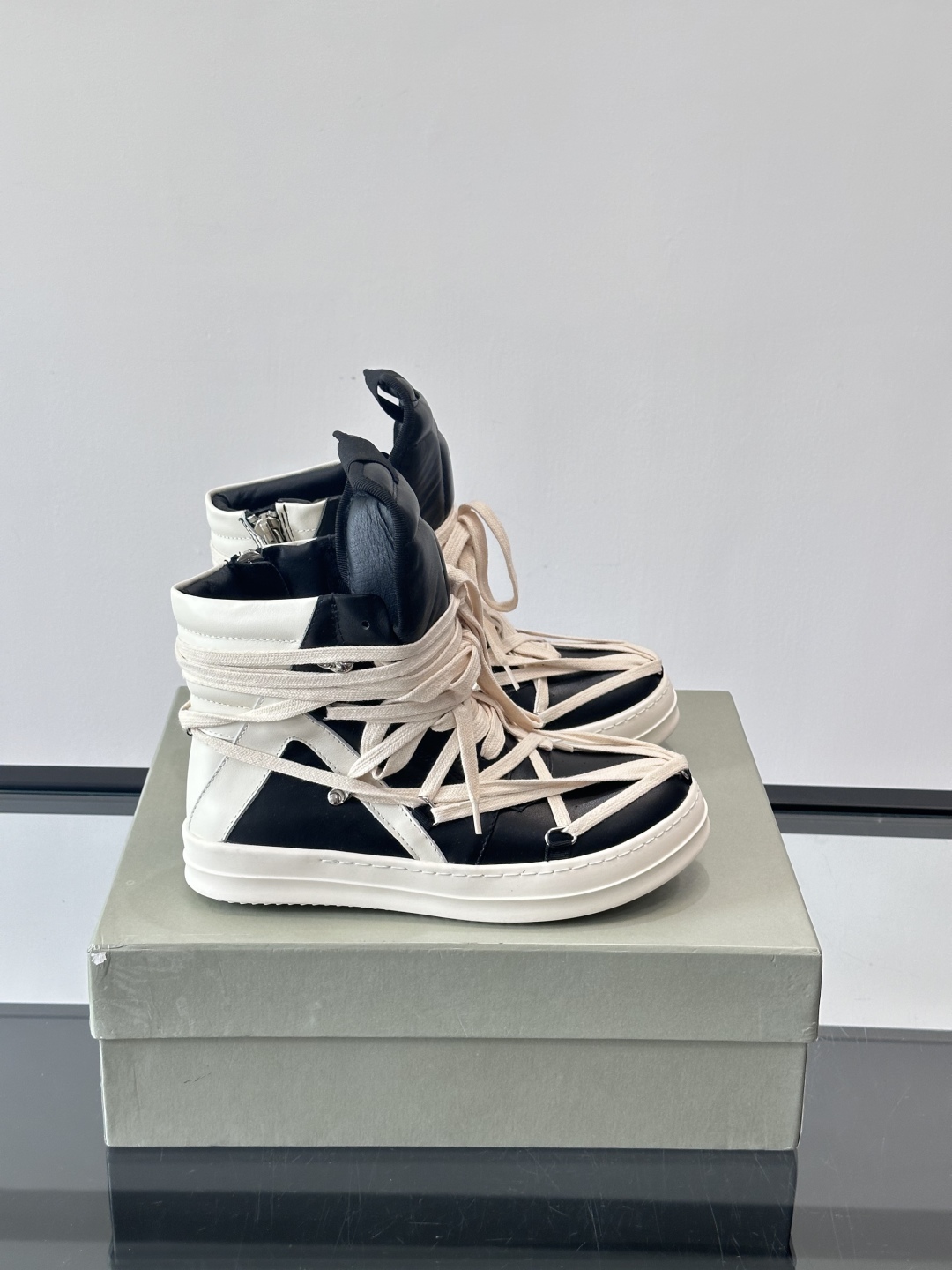 Rick Owens High-Top Sneakers: Black Leather, Pentagram Detail, and 7cm Platform