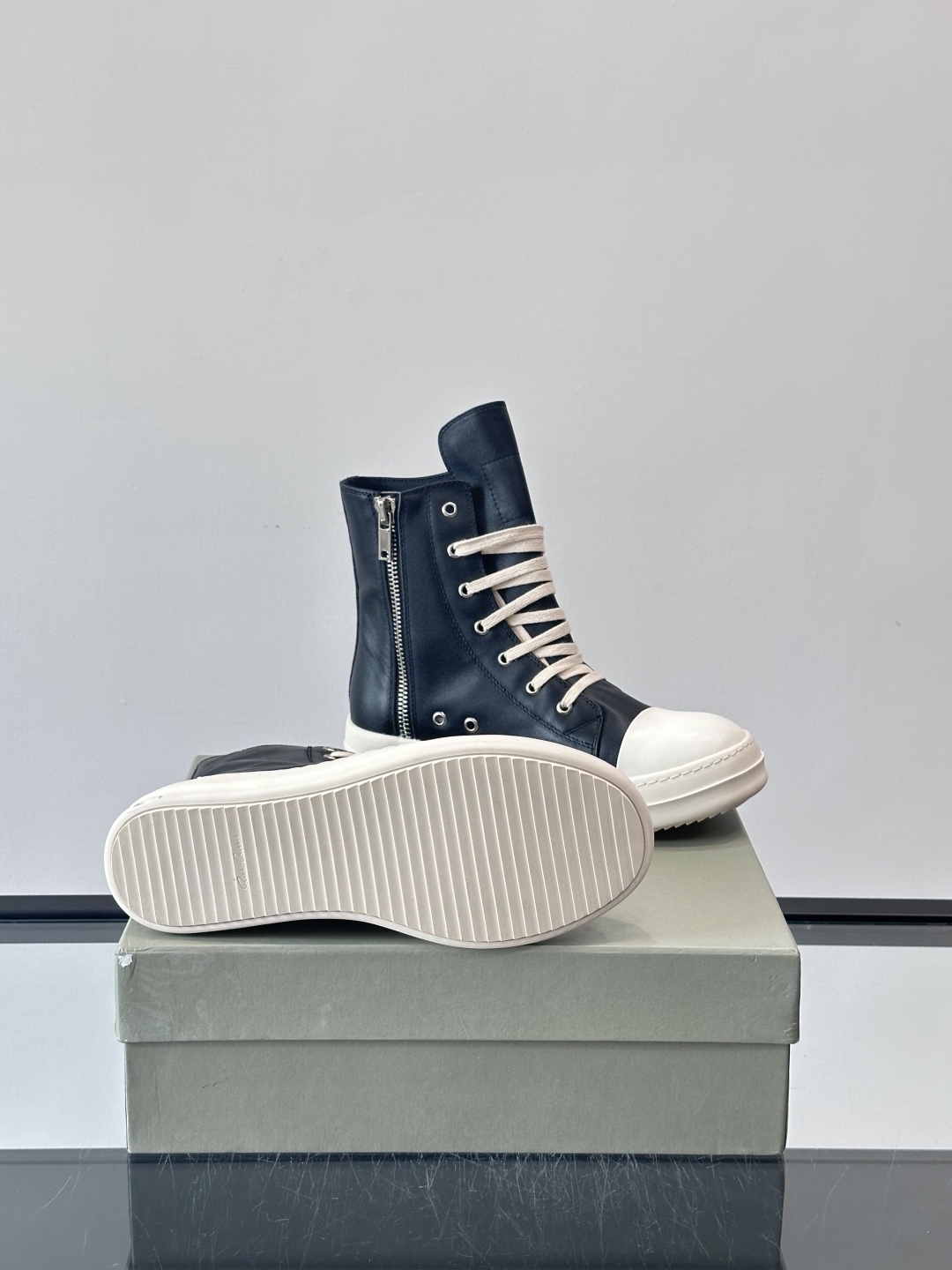 Rick Owens High-Top Sneakers: Black Leather Platform Shoes for Men & Women 10 cmp i1761417093773 4038 0 8