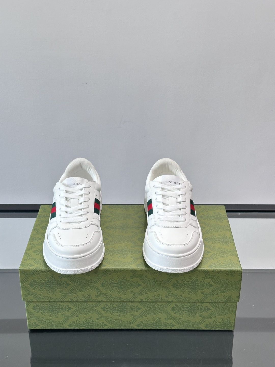 ◾️▫️Gucci情侣款👫厚底饼干鞋运动鞋，这款的舒适度真的很绝，超级轻便舒适百搭，👍必备单品，这款单品