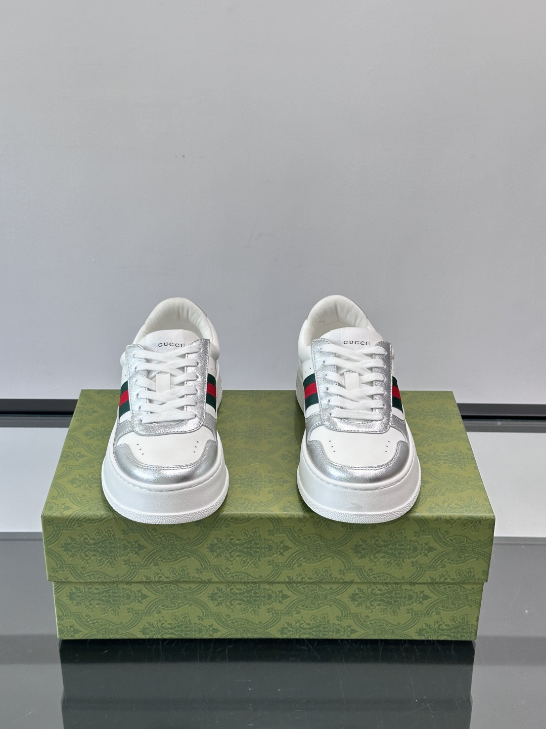 ◾️▫️Gucci情侣款👫厚底饼干鞋运动鞋，这款的舒适度真的很绝，超级轻便舒适百搭，👍必备单品，这款单品