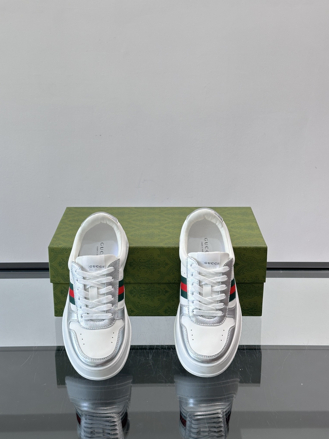 ◾️▫️Gucci情侣款👫厚底饼干鞋运动鞋，这款的舒适度真的很绝，超级轻便舒适百搭，👍必备单品，这款单品