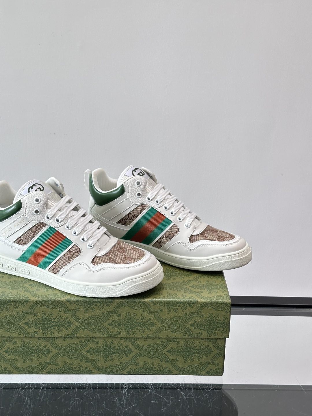 Gucci GG高帮厚底饼干鞋，经典GG老花+头层牛皮，鞋面防泼水，日常雨天都能穿！约4cm隐形厚底，乳