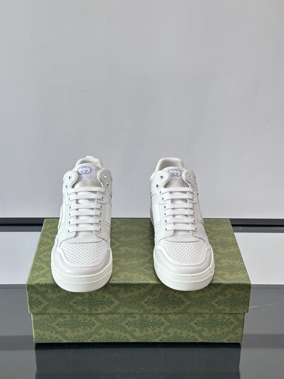 Gucci GG高帮厚底饼干鞋，经典GG老花+头层牛皮，鞋面防泼水，日常雨天都能穿！约4cm隐形厚底，乳