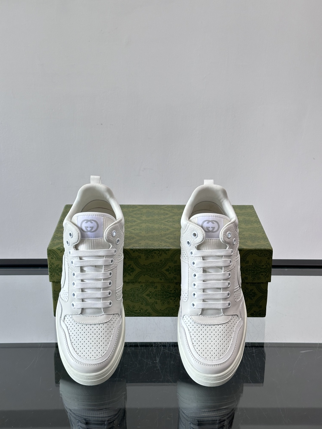 Gucci GG高帮厚底饼干鞋，经典GG老花+头层牛皮，鞋面防泼水，日常雨天都能穿！约4cm隐形厚底，乳