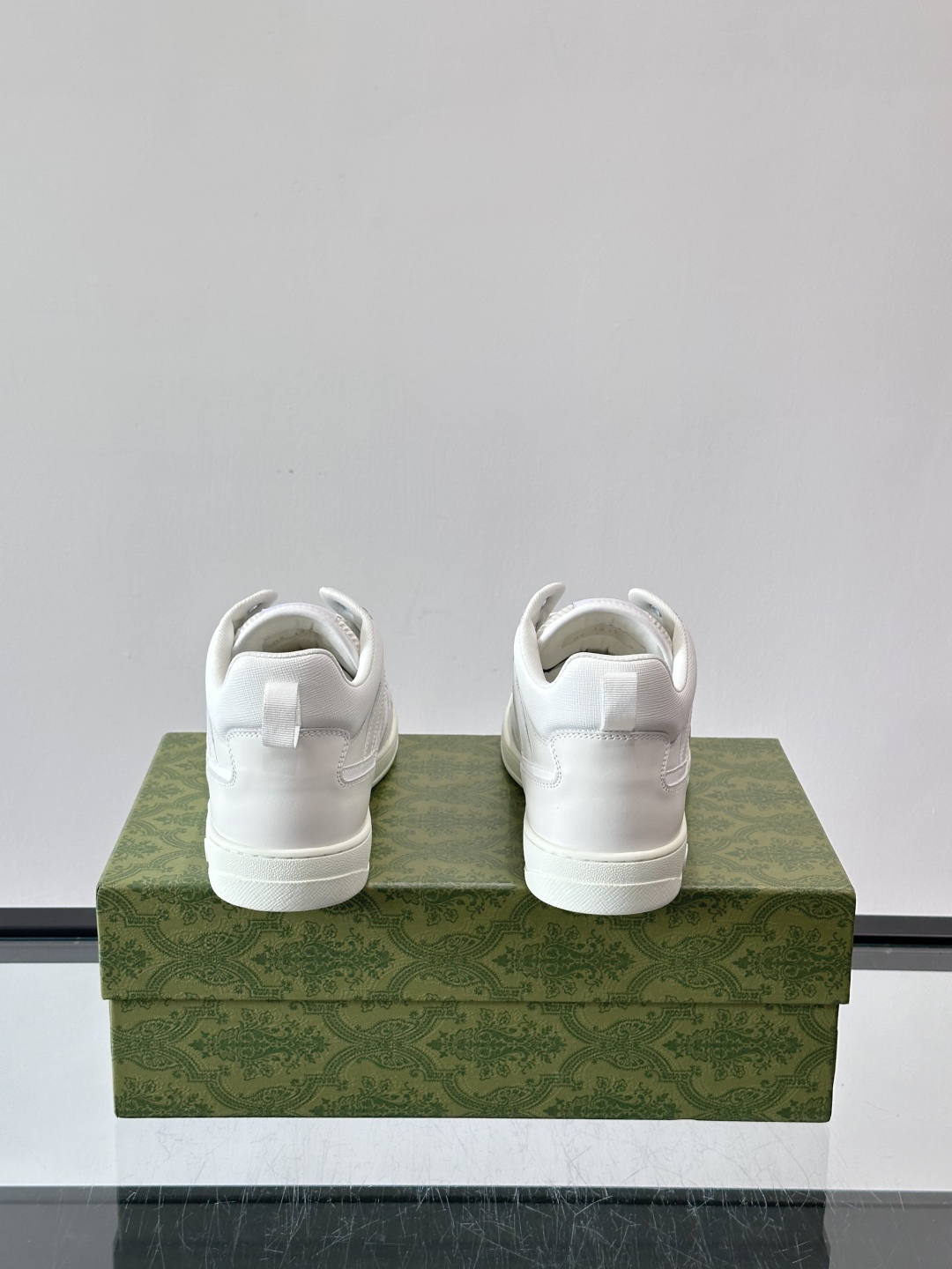 Gucci GG高帮厚底饼干鞋，经典GG老花+头层牛皮，鞋面防泼水，日常雨天都能穿！约4cm隐形厚底，乳