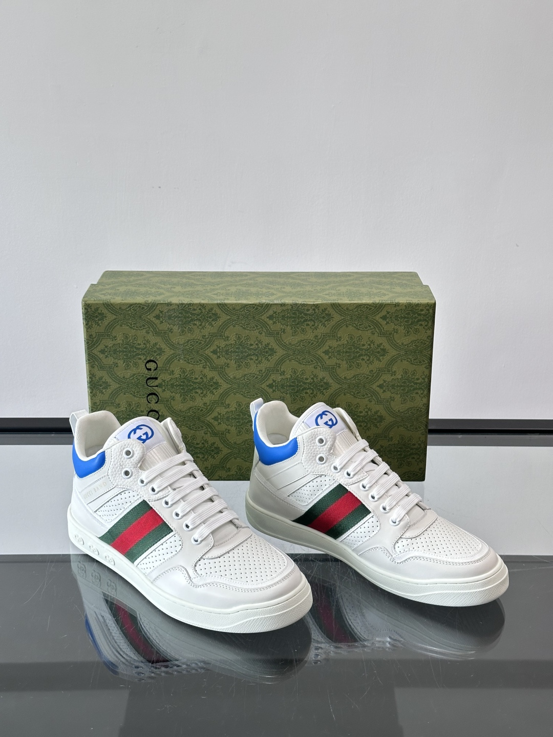 Gucci GG高帮厚底饼干鞋，经典GG老花+头层牛皮，鞋面防泼水，日常雨天都能穿！约4cm隐形厚底，乳