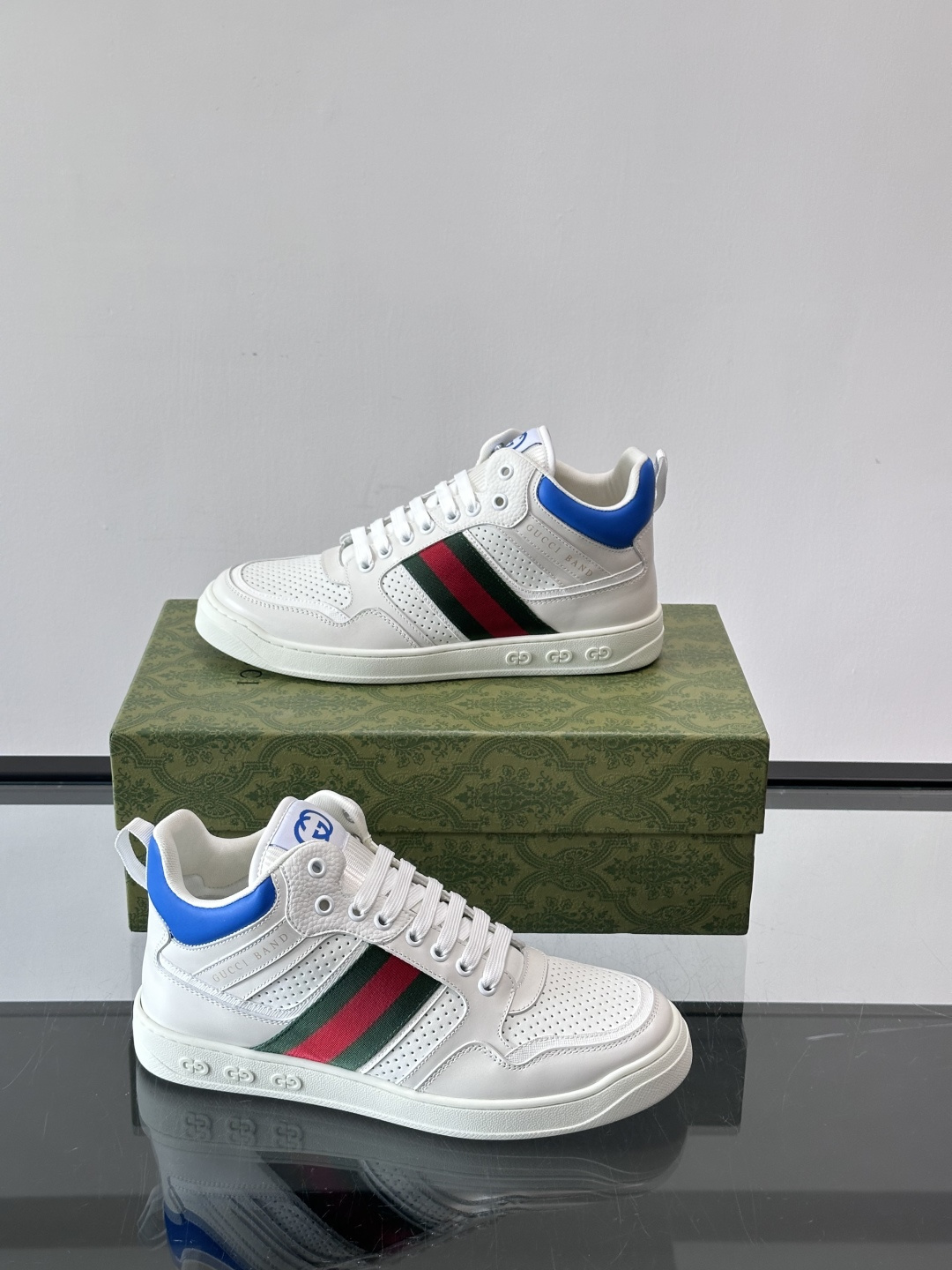 Gucci GG高帮厚底饼干鞋，经典GG老花+头层牛皮，鞋面防泼水，日常雨天都能穿！约4cm隐形厚底，乳