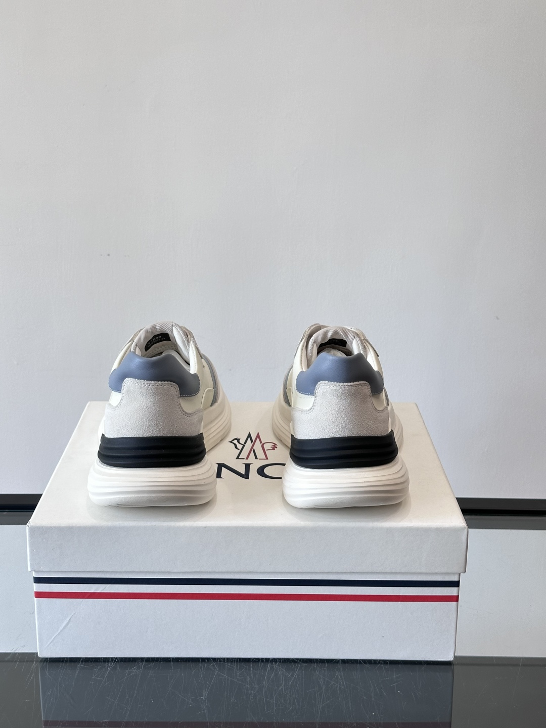 Moncler Casual Thick-Soled Sneakers: Stylish, Breathable, and Comfortable 9 cmp i1762918613585 6345 0 7