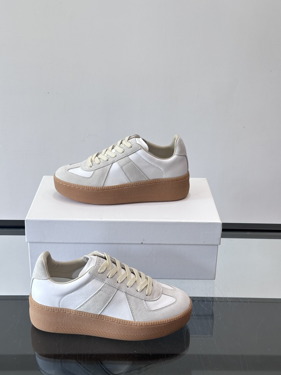 Maison Margiela MM6厚底德训鞋，经典T形真皮拼接，头层牛皮+高丝光牛皮，柔软细腻又透气