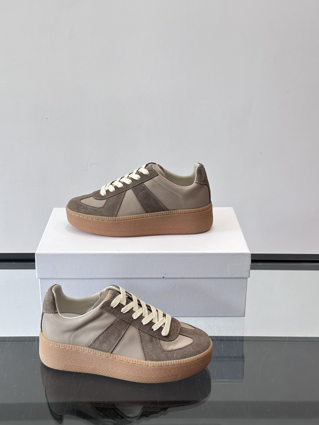 Maison Margiela MM6厚底德训鞋，经典T形真皮拼接，头层牛皮+高丝光牛皮，柔软细腻又透气