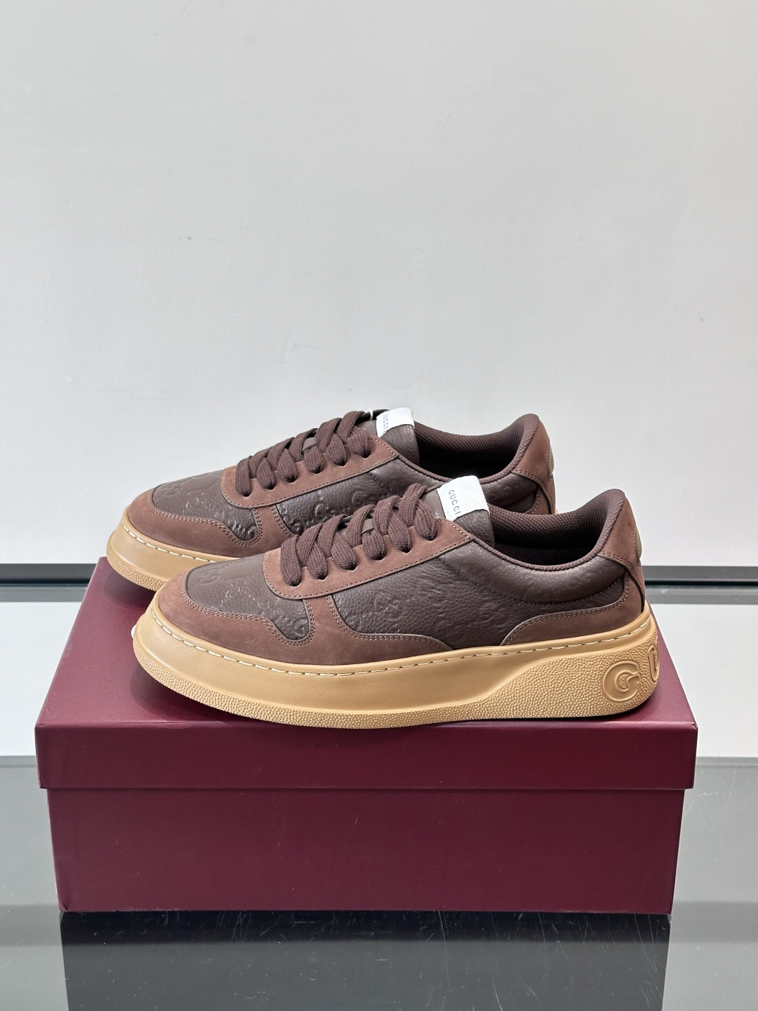 ◾️▫️Gucci男士厚底饼干鞋运动鞋，这款的舒适度真的很绝，超级轻便舒适百搭，👍必备单品，这款单品充满