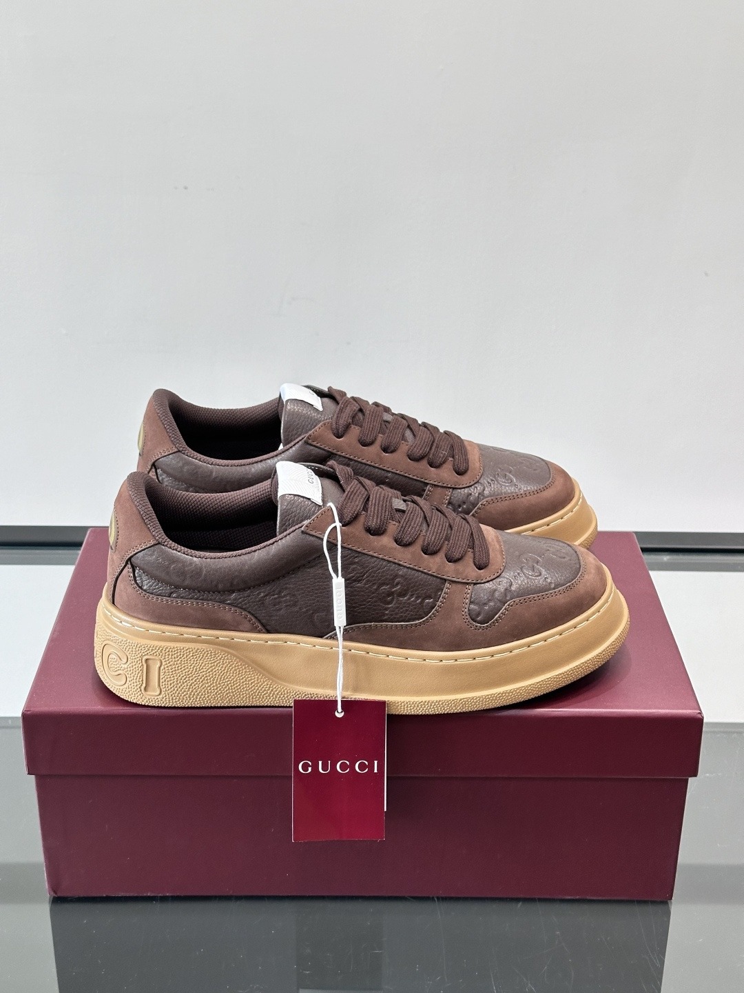 ◾️▫️Gucci男士厚底饼干鞋运动鞋，这款的舒适度真的很绝，超级轻便舒适百搭，👍必备单品，这款单品充满