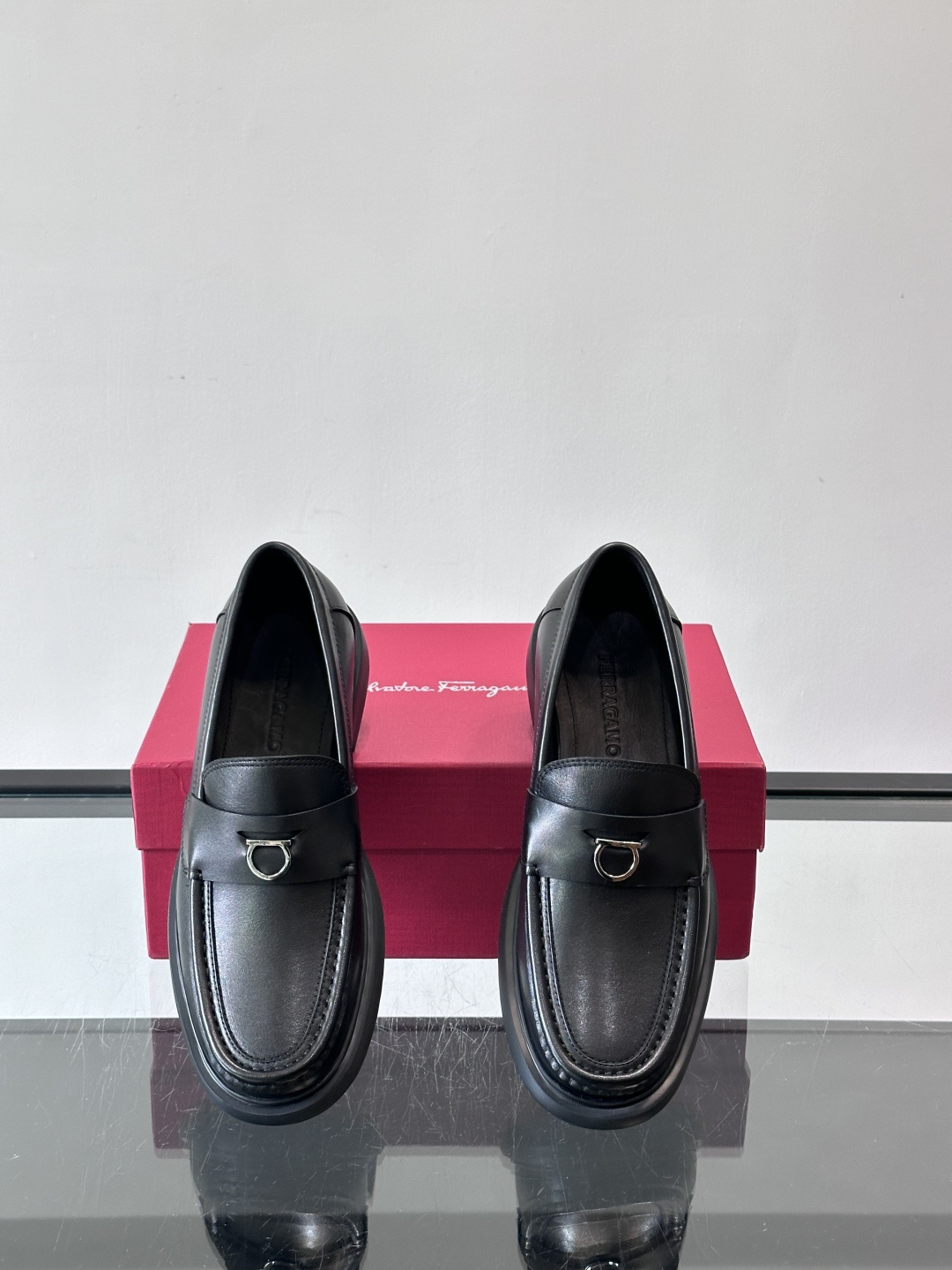 F🆕高端男士正装鞋休闲皮鞋，绅士臻享 型男必备 头层牛皮鞋面 皮质质感一览无余 小牛皮透气内里，橡胶大底