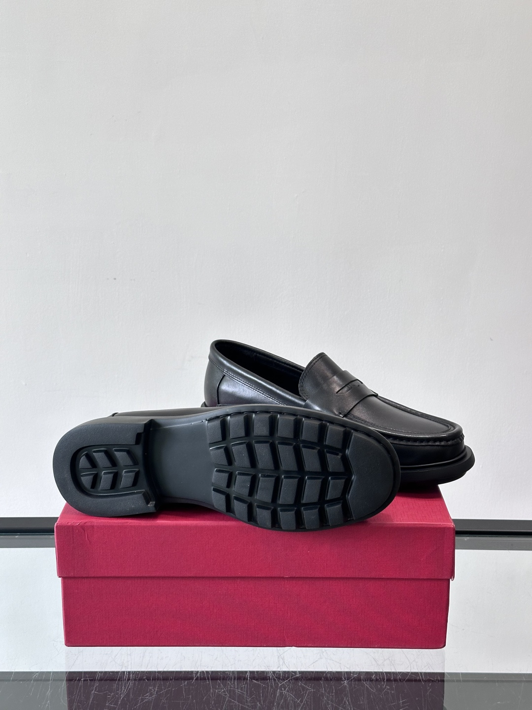 F🆕高端男士正装鞋休闲皮鞋，绅士臻享 型男必备 头层牛皮鞋面 皮质质感一览无余 小牛皮透气内里，橡胶大底