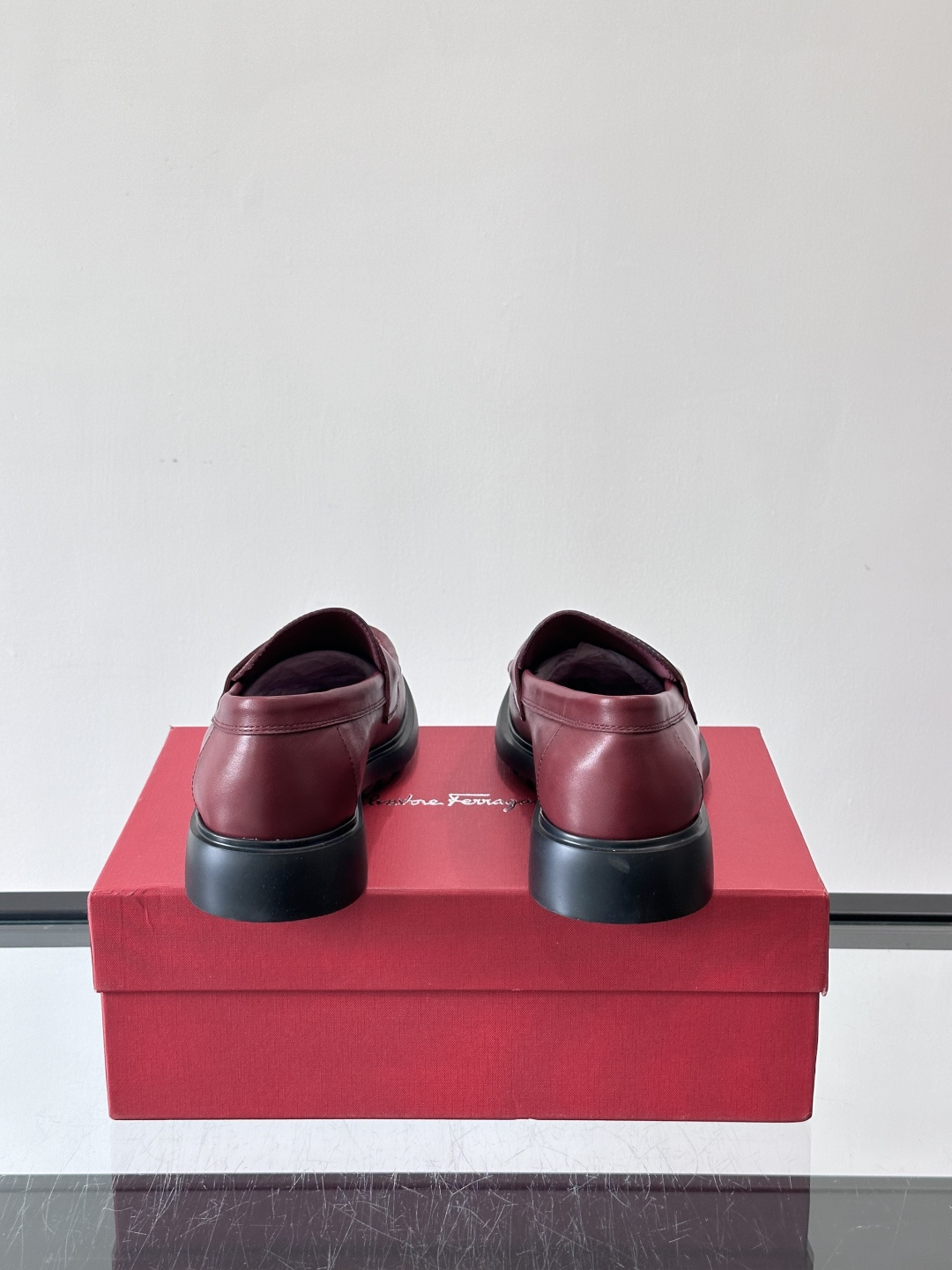 F🆕高端男士正装鞋休闲皮鞋，绅士臻享 型男必备 头层牛皮鞋面 皮质质感一览无余 小牛皮透气内里，橡胶大底