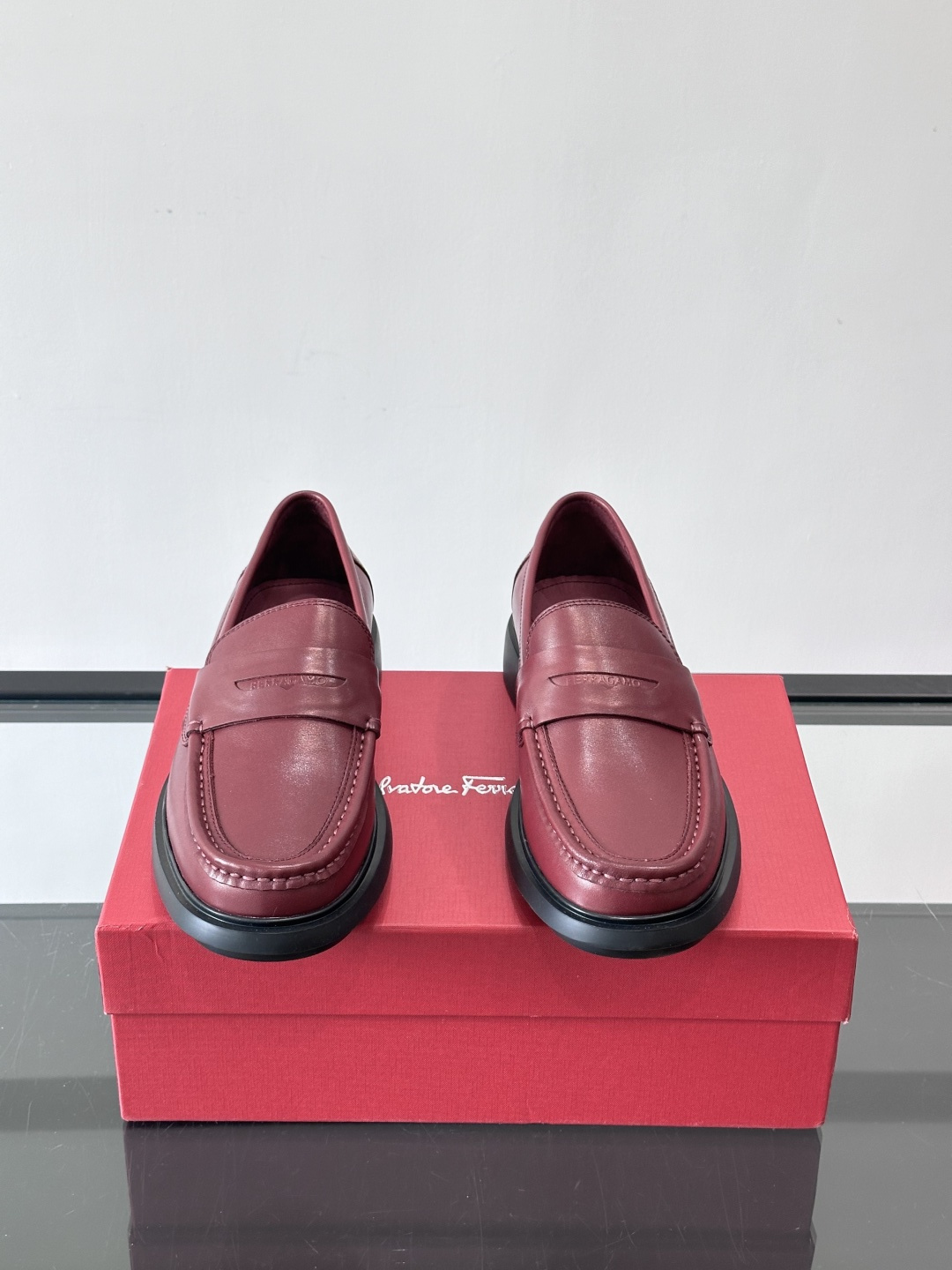 F🆕高端男士正装鞋休闲皮鞋，绅士臻享 型男必备 头层牛皮鞋面 皮质质感一览无余 小牛皮透气内里，橡胶大底