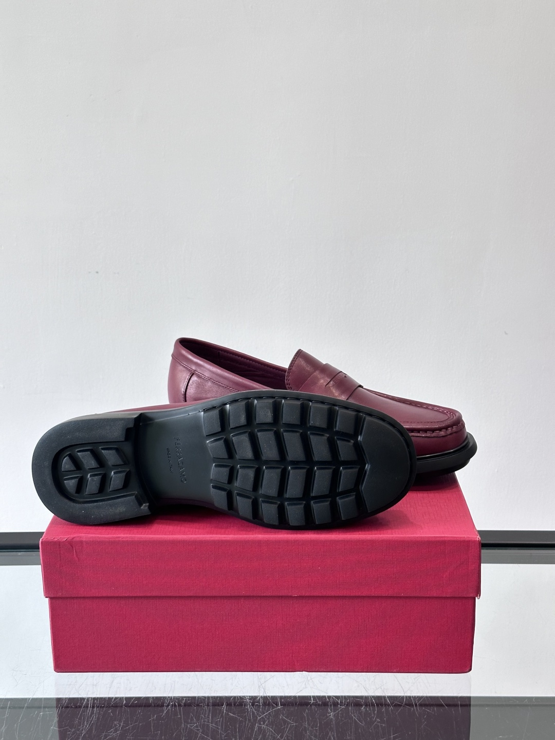 F🆕高端男士正装鞋休闲皮鞋，绅士臻享 型男必备 头层牛皮鞋面 皮质质感一览无余 小牛皮透气内里，橡胶大底