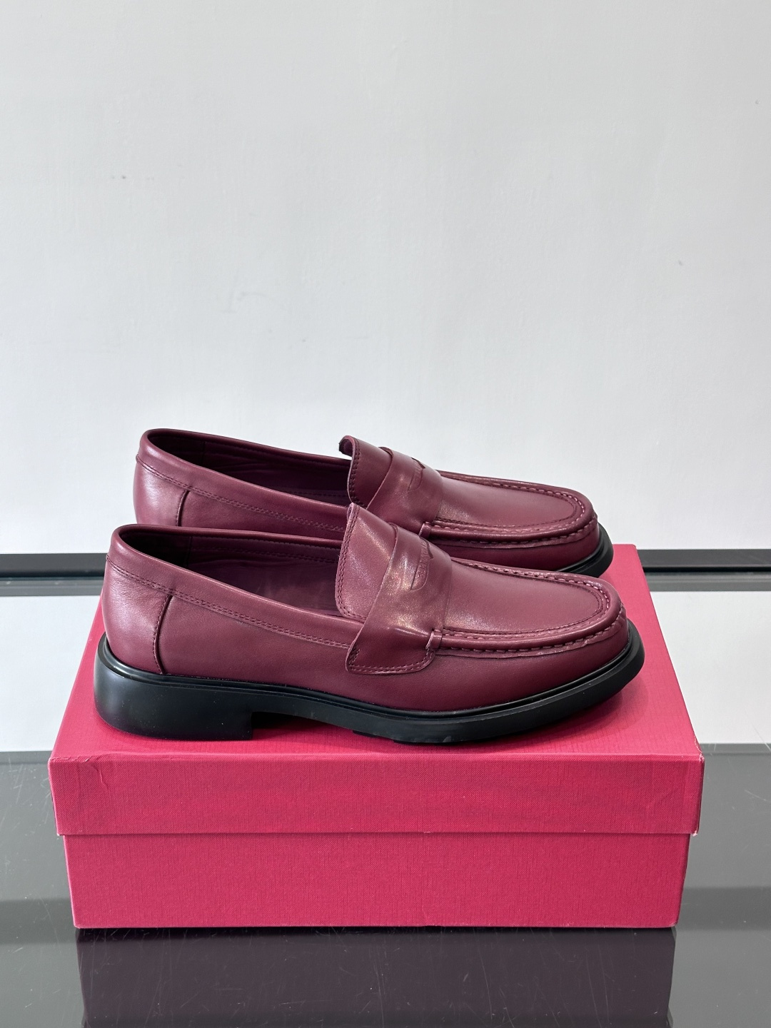 F🆕高端男士正装鞋休闲皮鞋，绅士臻享 型男必备 头层牛皮鞋面 皮质质感一览无余 小牛皮透气内里，橡胶大底