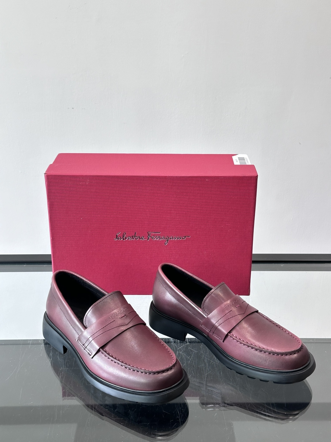 F🆕高端男士正装鞋休闲皮鞋，绅士臻享 型男必备 头层牛皮鞋面 皮质质感一览无余 小牛皮透气内里，橡胶大底