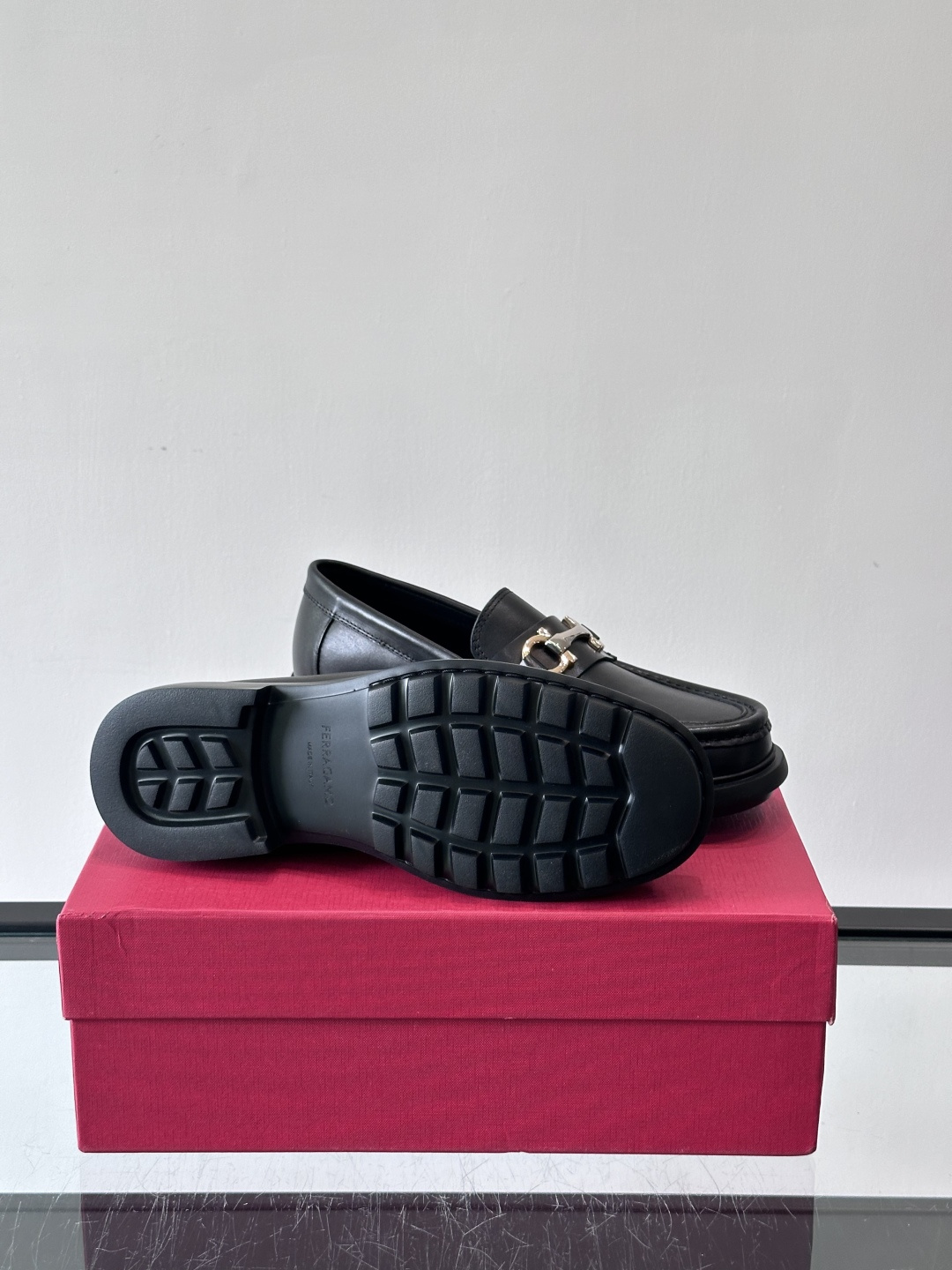 F🆕高端男士正装鞋休闲皮鞋，绅士臻享 型男必备 头层牛皮鞋面 皮质质感一览无余 小牛皮透气内里，橡胶大底