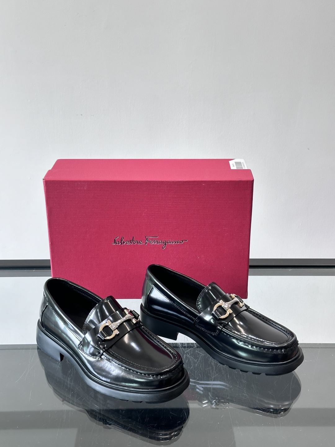 F🆕高端男士正装鞋休闲皮鞋，绅士臻享 型男必备 头层牛皮鞋面 皮质质感一览无余 小牛皮透气内里，橡胶大底