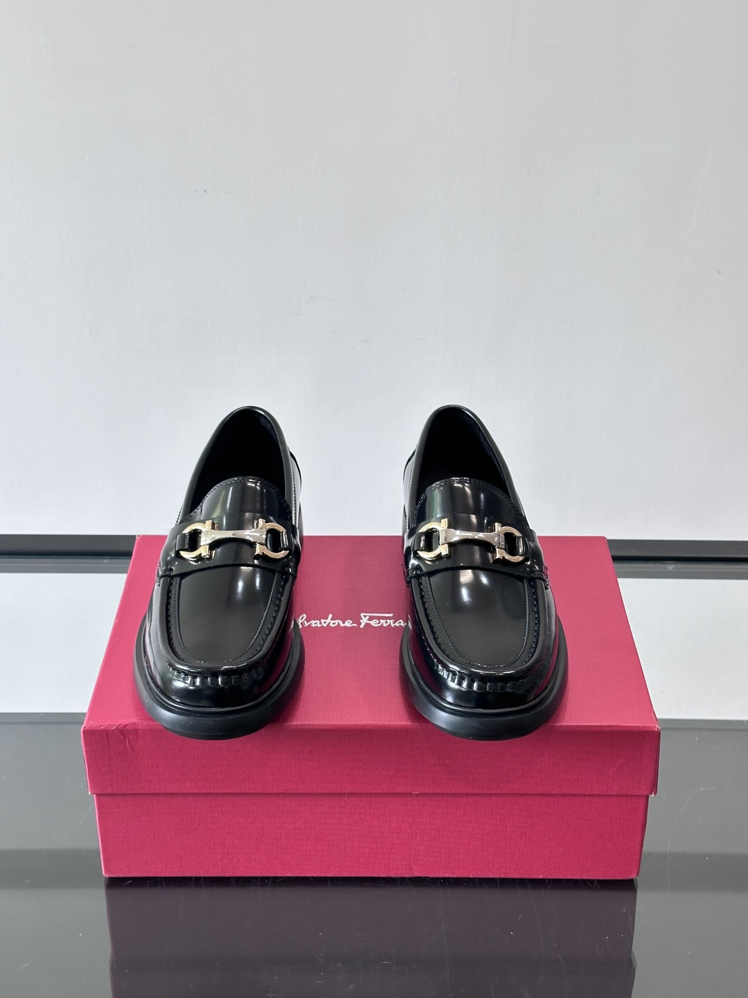 F🆕高端男士正装鞋休闲皮鞋，绅士臻享 型男必备 头层牛皮鞋面 皮质质感一览无余 小牛皮透气内里，橡胶大底