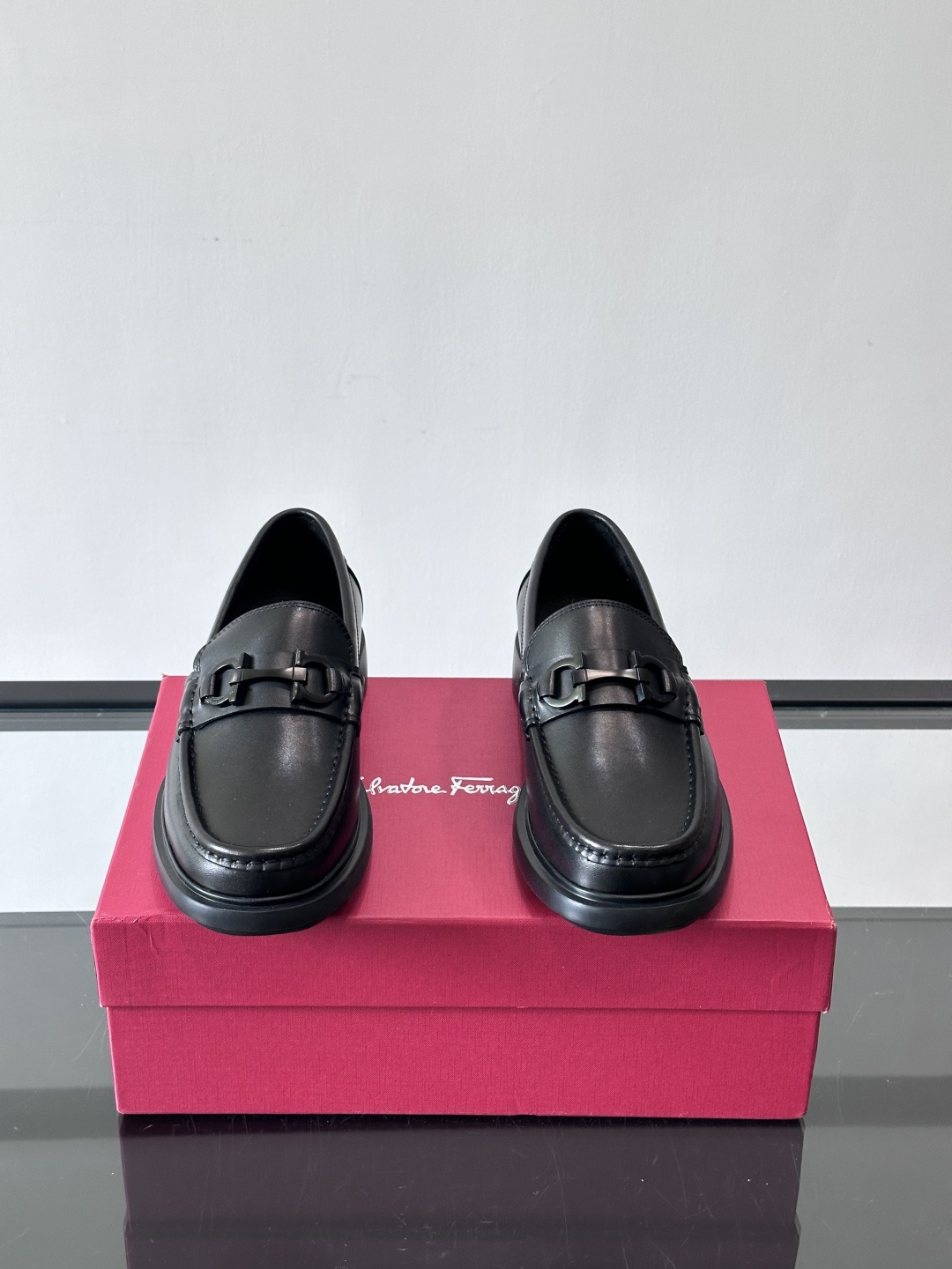 F🆕高端男士正装鞋休闲皮鞋，绅士臻享 型男必备 头层牛皮鞋面 皮质质感一览无余 小牛皮透气内里，橡胶大底