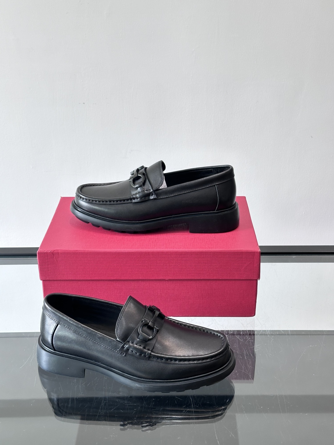 F🆕高端男士正装鞋休闲皮鞋，绅士臻享 型男必备 头层牛皮鞋面 皮质质感一览无余 小牛皮透气内里，橡胶大底