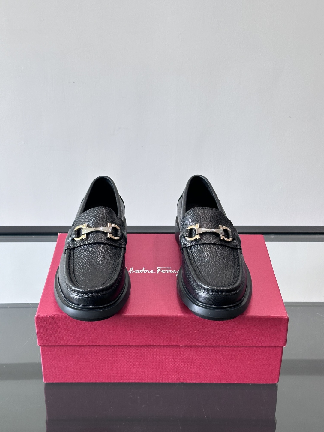 F🆕高端男士正装鞋休闲皮鞋，绅士臻享 型男必备 头层牛皮鞋面 皮质质感一览无余 小牛皮透气内里，橡胶大底