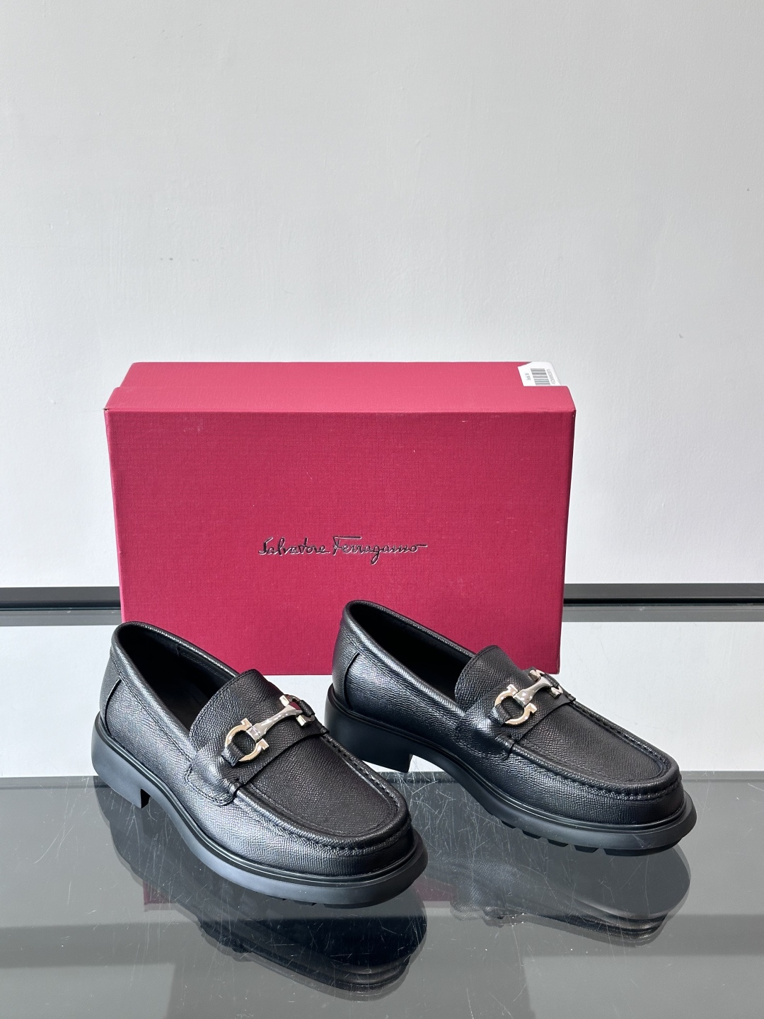 F🆕高端男士正装鞋休闲皮鞋，绅士臻享 型男必备 头层牛皮鞋面 皮质质感一览无余 小牛皮透气内里，橡胶大底