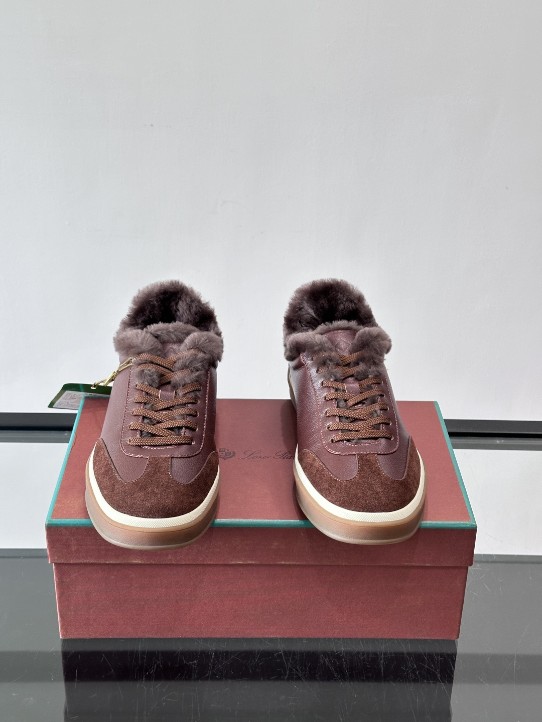 Loro Piana小众诺优翩雅经典款板鞋，加绒内里。系带休闲鞋运动鞋，高品质轻便舒适面料，户外休闲均可