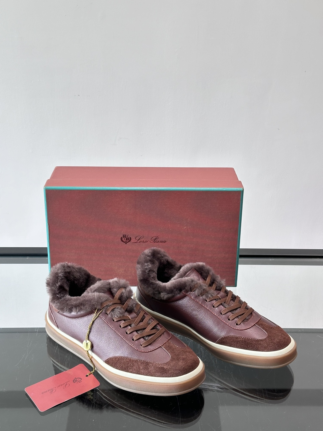 Loro Piana小众诺优翩雅经典款板鞋，加绒内里。系带休闲鞋运动鞋，高品质轻便舒适面料，户外休闲均可