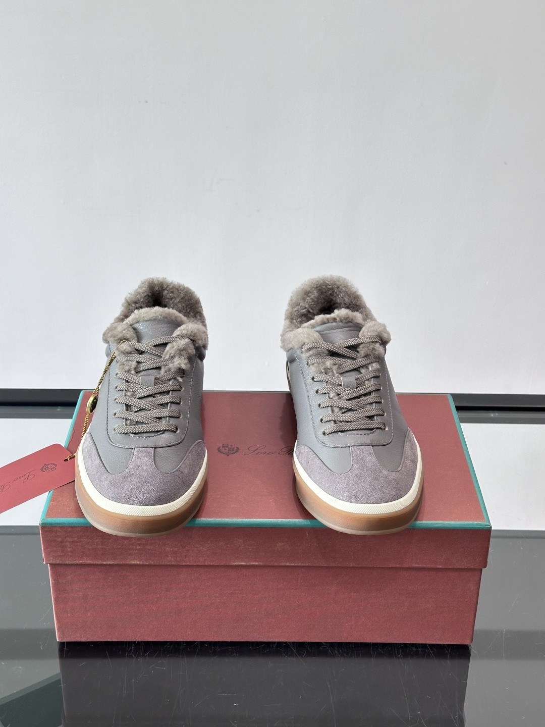 Loro Piana小众诺优翩雅经典款板鞋，加绒内里。系带休闲鞋运动鞋，高品质轻便舒适面料，户外休闲均可