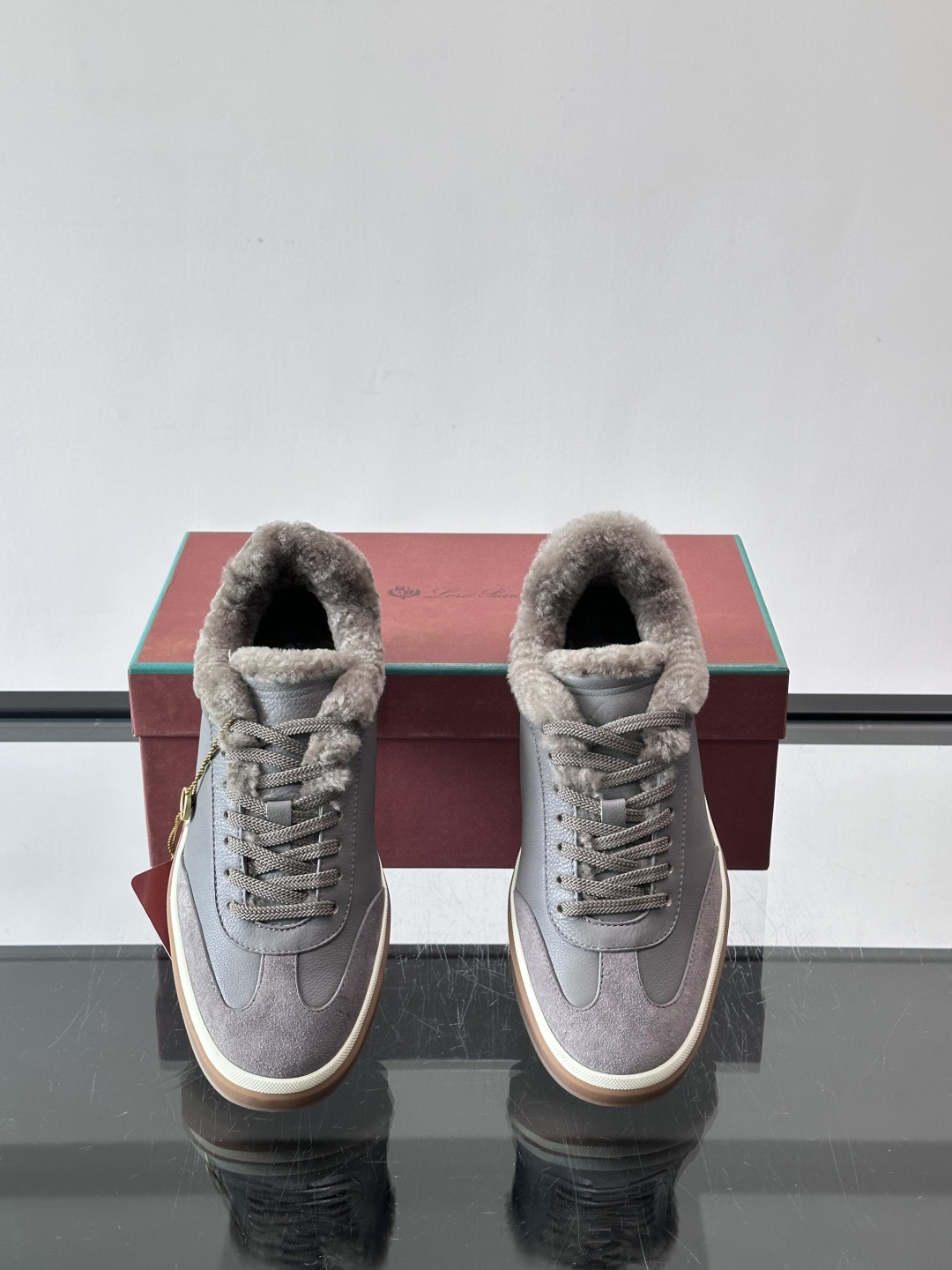 Loro Piana小众诺优翩雅经典款板鞋，加绒内里。系带休闲鞋运动鞋，高品质轻便舒适面料，户外休闲均可