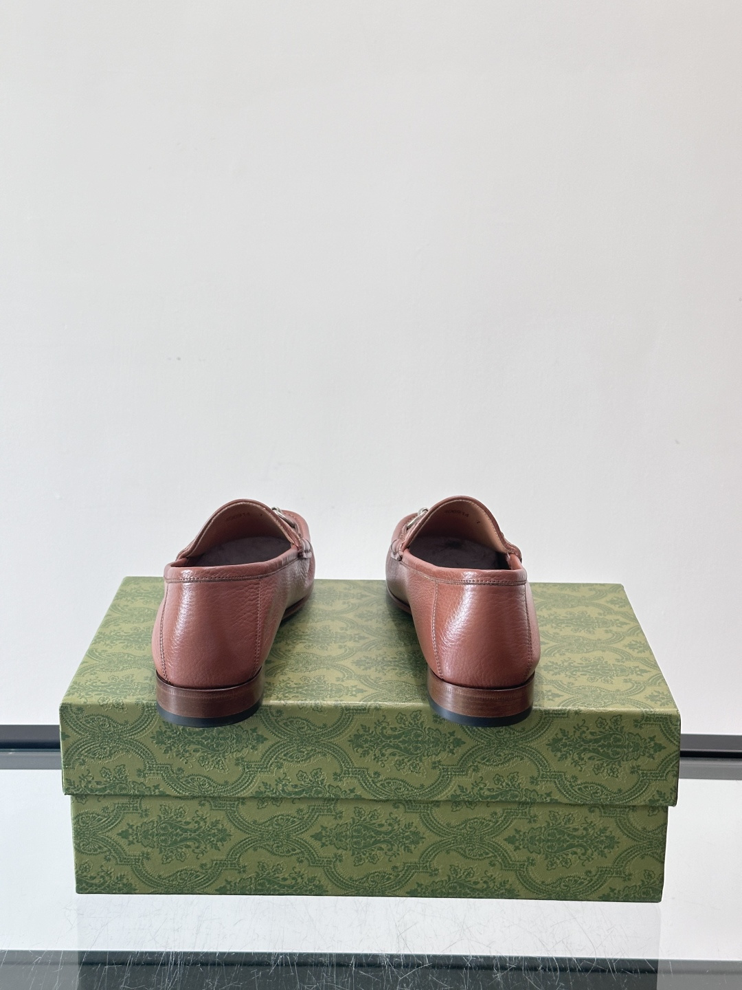 gucci 男士商务小皮鞋，上脚非常好看！精品商务休闲皮鞋💥💥真皮大底产品意大利进口牛皮制作🐂进口水染牛