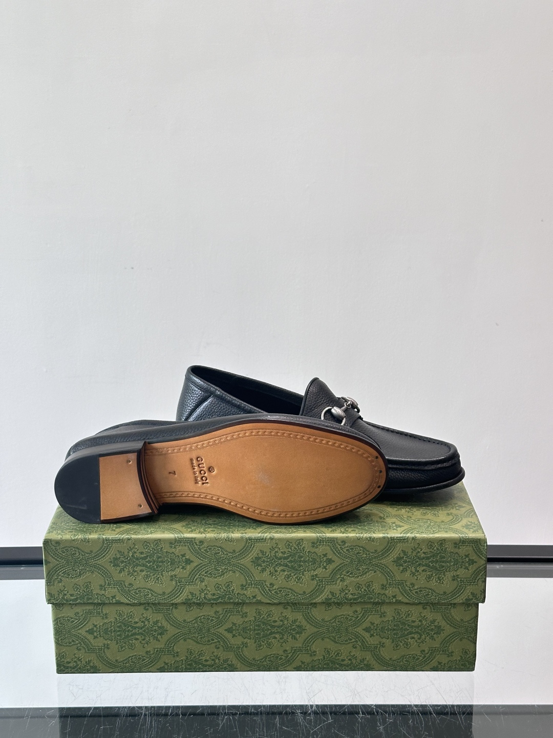 gucci 男士商务小皮鞋，上脚非常好看！精品商务休闲皮鞋💥💥真皮大底产品意大利进口牛皮制作🐂进口水染牛