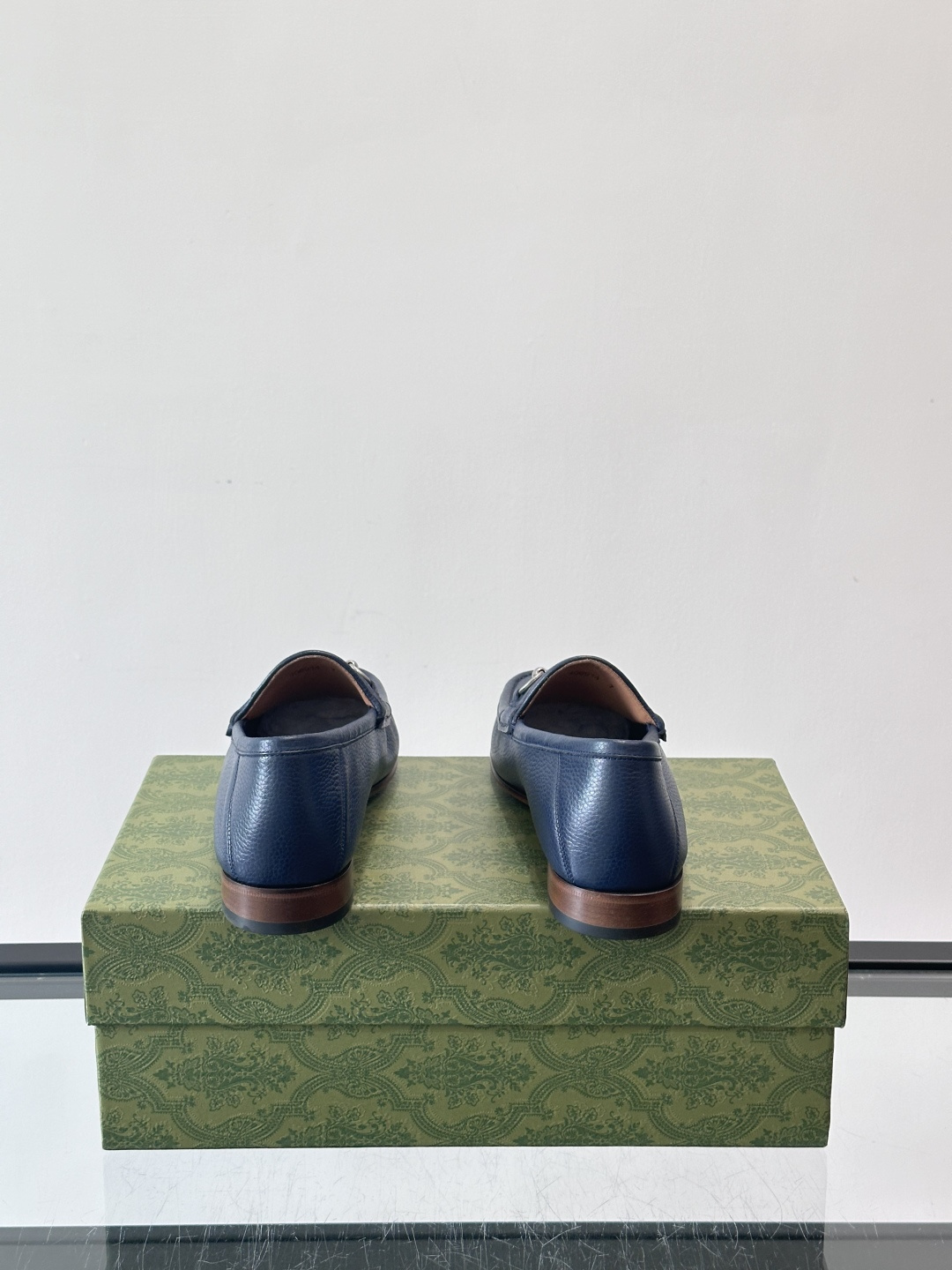 gucci 男士商务小皮鞋，上脚非常好看！精品商务休闲皮鞋💥💥真皮大底产品意大利进口牛皮制作🐂进口水染牛