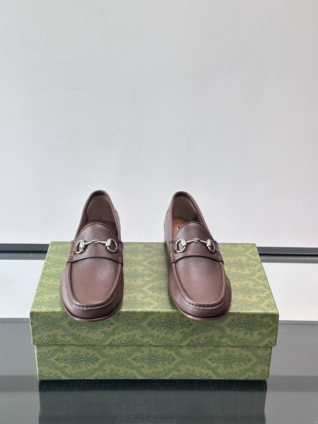 gucci 男士商务小皮鞋，上脚非常好看！精品商务休闲皮鞋💥💥真皮大底产品意大利进口牛皮制作🐂进口水染牛