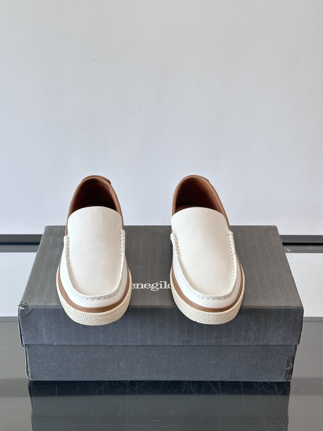 Zegna杰尼亚休闲乐福男鞋 👞！采用小牛皮面 羊皮内里及鞋垫 橡胶大底车线缝合空胶做法 面料柔软舒适又