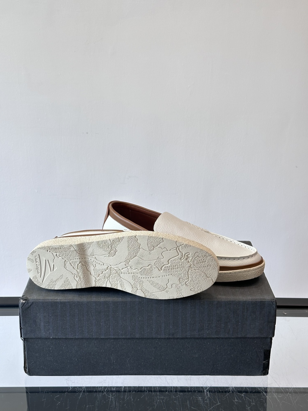 Zegna杰尼亚休闲乐福男鞋 👞！采用小牛皮面 羊皮内里及鞋垫 橡胶大底车线缝合空胶做法 面料柔软舒适又