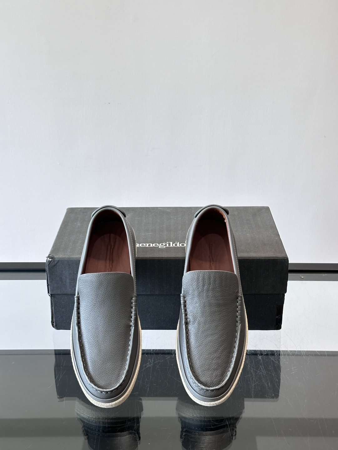 Zegna杰尼亚休闲乐福男鞋 👞！采用小牛皮面 羊皮内里及鞋垫 橡胶大底车线缝合空胶做法 面料柔软舒适又