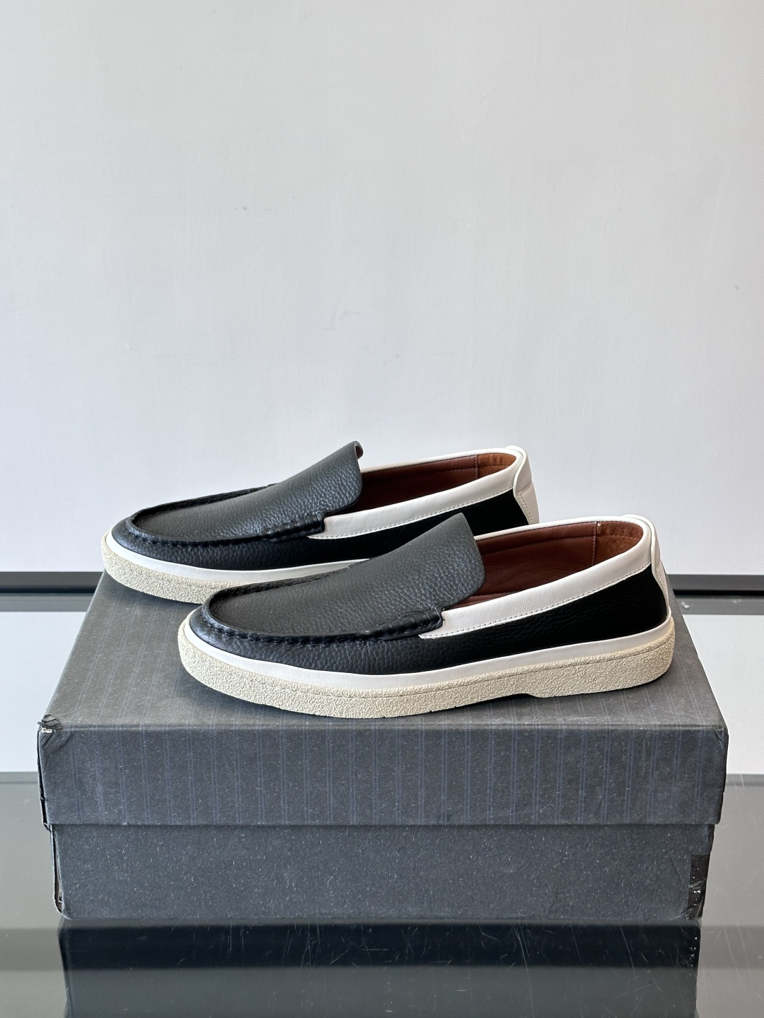 Zegna杰尼亚休闲乐福男鞋 👞！采用小牛皮面 羊皮内里及鞋垫 橡胶大底车线缝合空胶做法 面料柔软舒适又