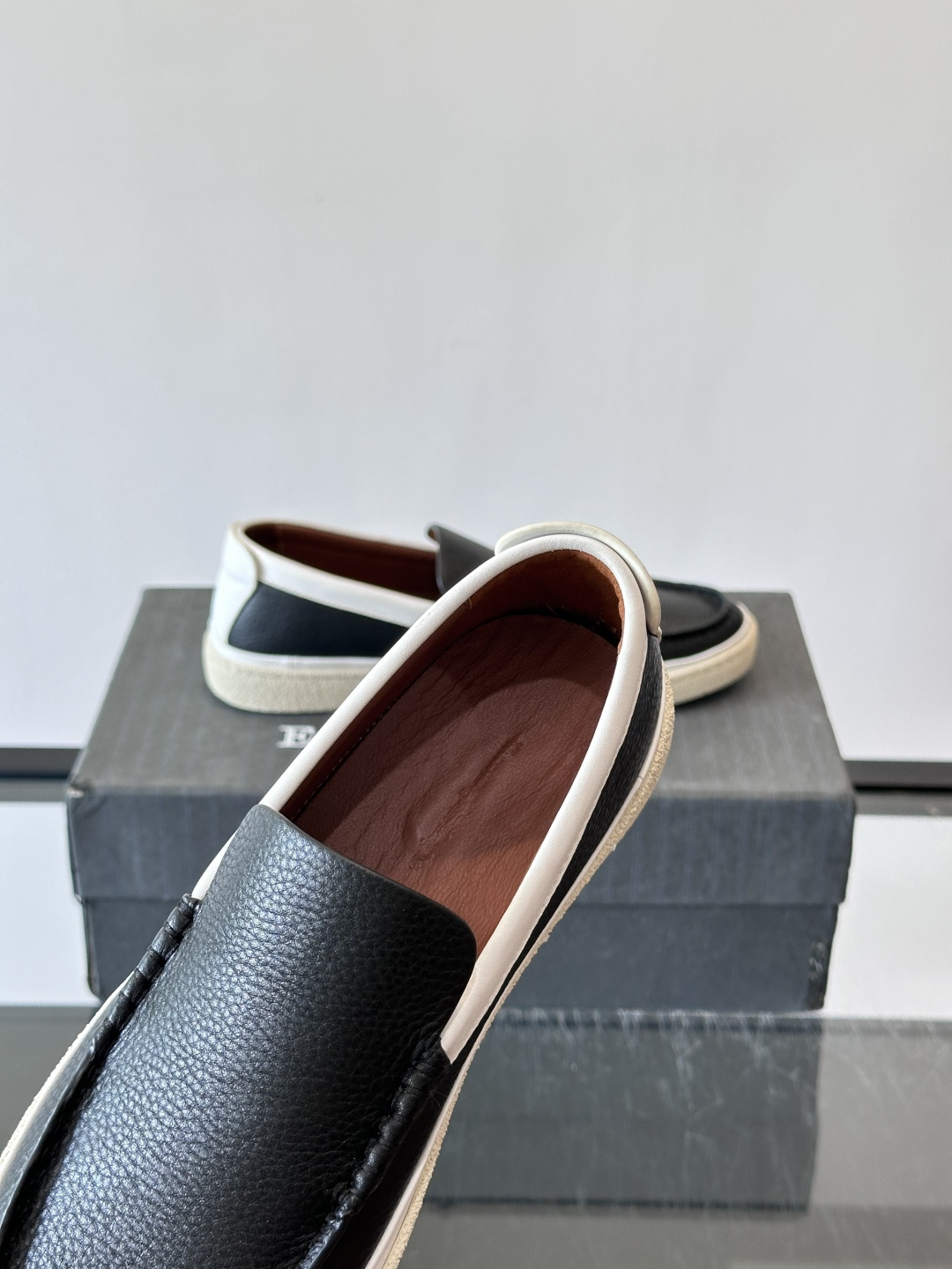 Zegna杰尼亚休闲乐福男鞋 👞！采用小牛皮面 羊皮内里及鞋垫 橡胶大底车线缝合空胶做法 面料柔软舒适又