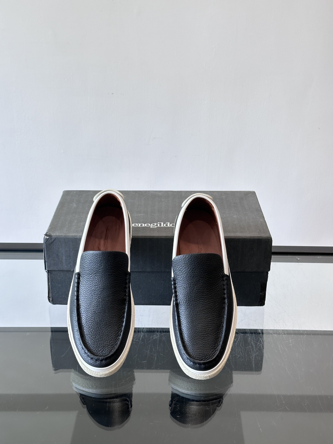 Zegna杰尼亚休闲乐福男鞋 👞！采用小牛皮面 羊皮内里及鞋垫 橡胶大底车线缝合空胶做法 面料柔软舒适又