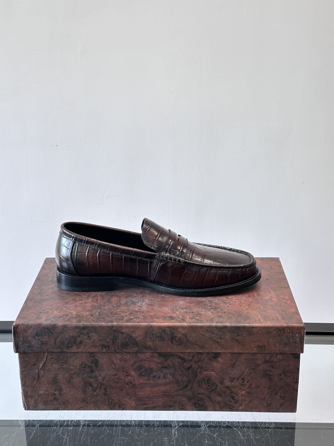 Stefano Ricci 史蒂芬高端奢侈品牌，男士皮鞋，真皮大底。原版牛皮，质感高端细腻，内里全小牛皮