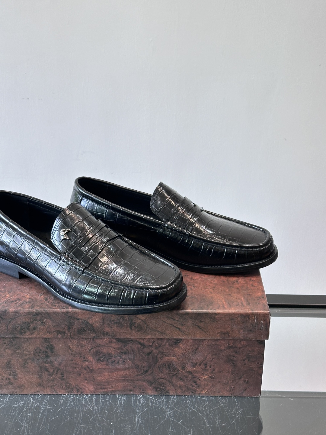 Stefano Ricci 史蒂芬高端奢侈品牌，男士皮鞋，真皮大底。原版牛皮，质感高端细腻，内里全小牛皮