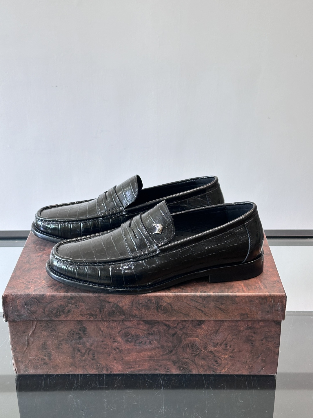 Stefano Ricci 史蒂芬高端奢侈品牌，男士皮鞋，真皮大底。原版牛皮，质感高端细腻，内里全小牛皮