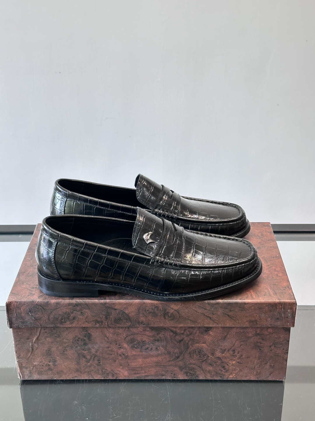 Stefano Ricci 史蒂芬高端奢侈品牌，男士皮鞋，真皮大底。原版牛皮，质感高端细腻，内里全小牛皮